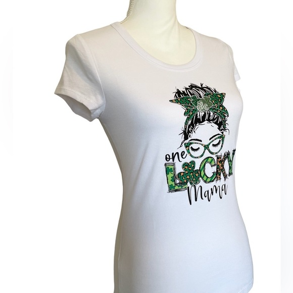 No Boundaries Custom St. Patrick’s Day Lucky Mama Scoop Tee Juniors Small (3-5) - Picture 2 of 12